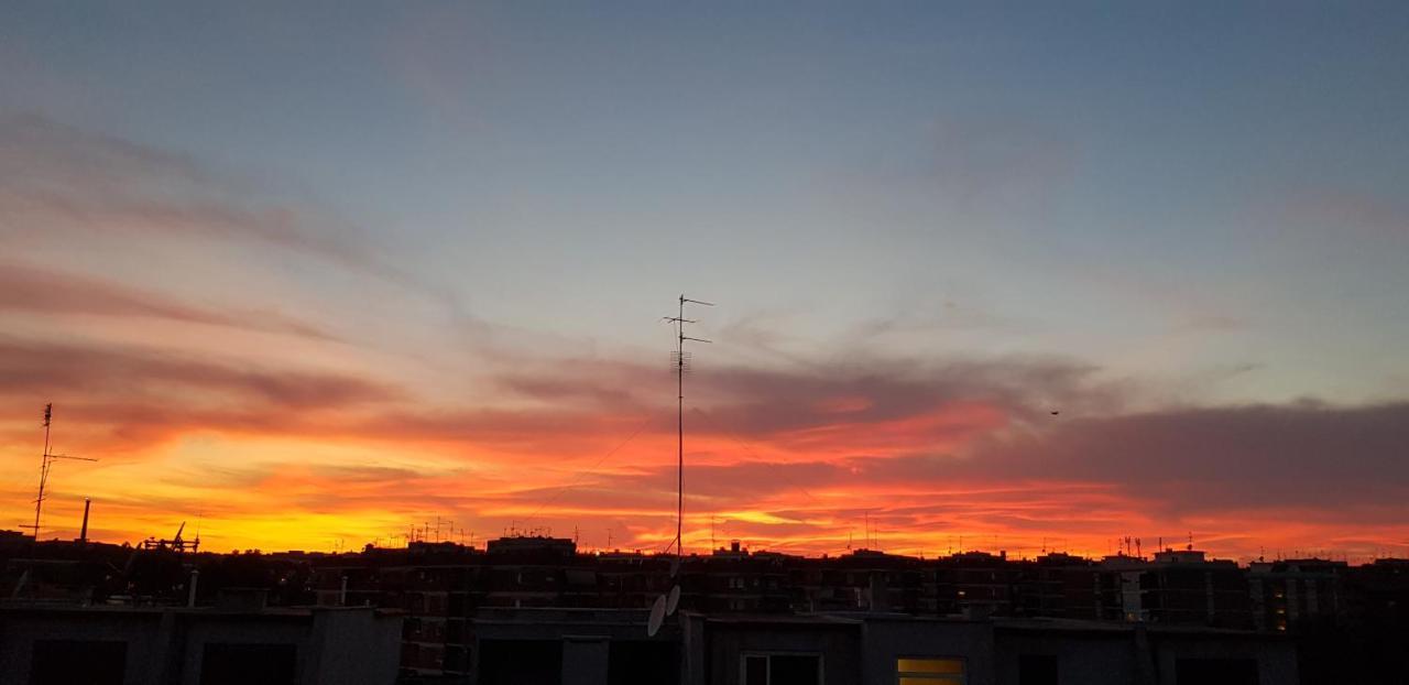 Casa Di Libri - Delizioso Appartamento A 10 Min Da Trastevere Roma Esterno foto