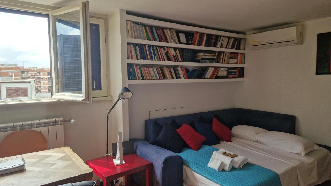 Casa Di Libri - Delizioso Appartamento A 10 Min Da Trastevere Roma Esterno foto