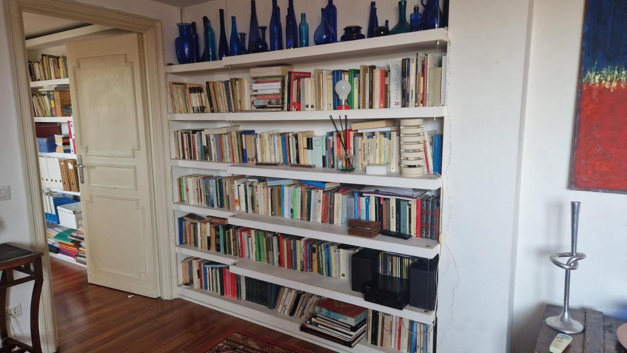 Casa Di Libri - Delizioso Appartamento A 10 Min Da Trastevere Roma Esterno foto